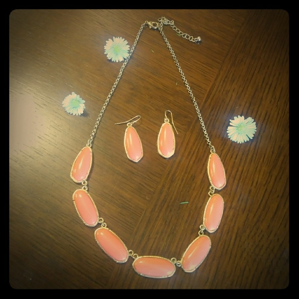 Necklace set